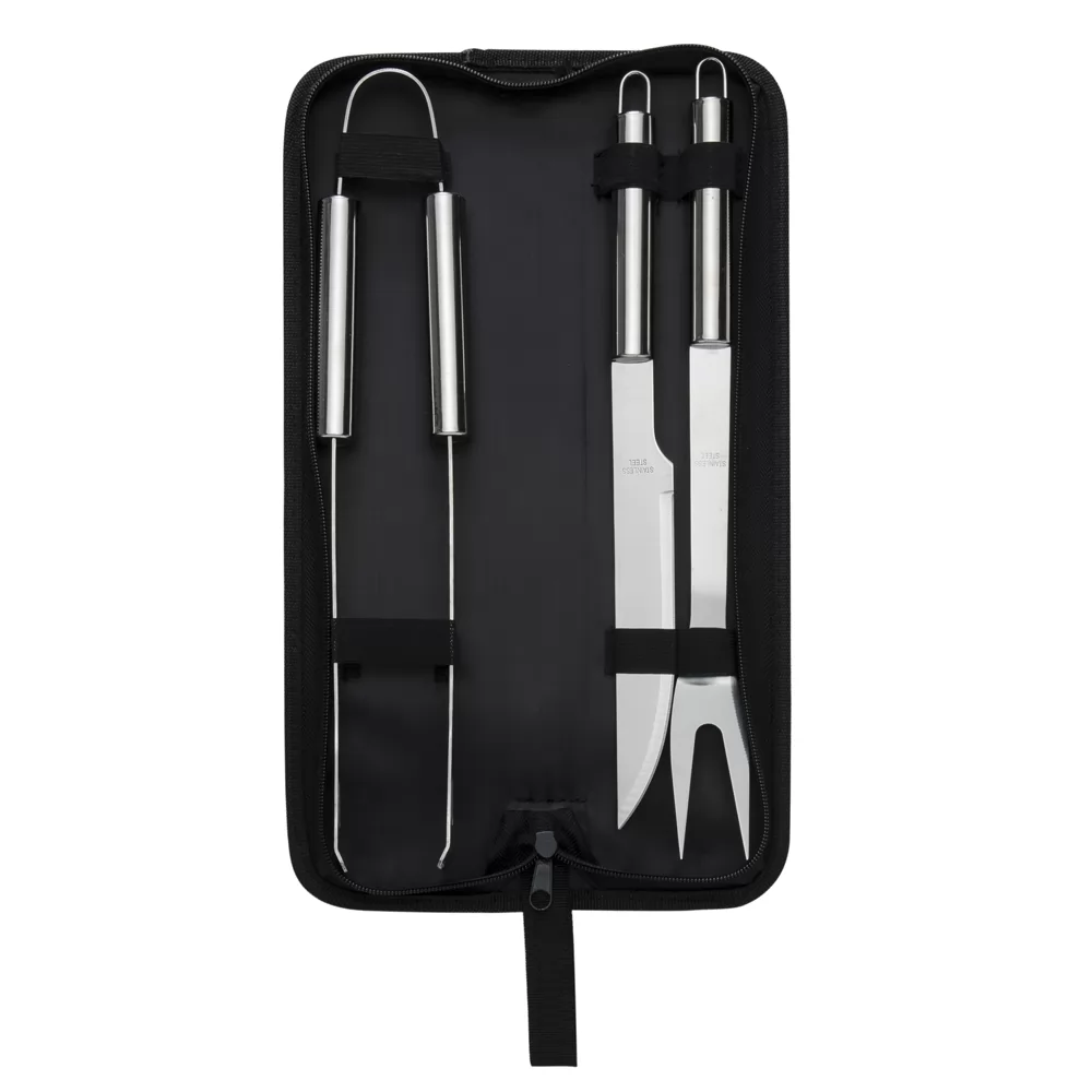 Kit churrasco em inox com estojo de nylon preto aberto contendo pegador, faca e garfo prateados