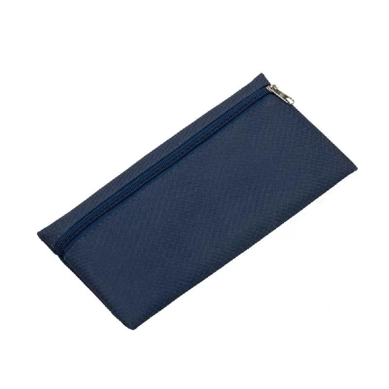Necessaire de nylon 600 lisa na cor azul escuro com zíper superior vista em ângulo sobre fundo branco