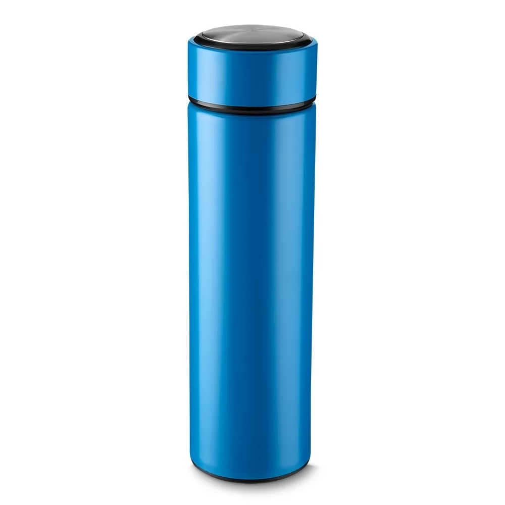 Garrafa inox com infusor de 450 ml azul em posição vertical sobre fundo branco