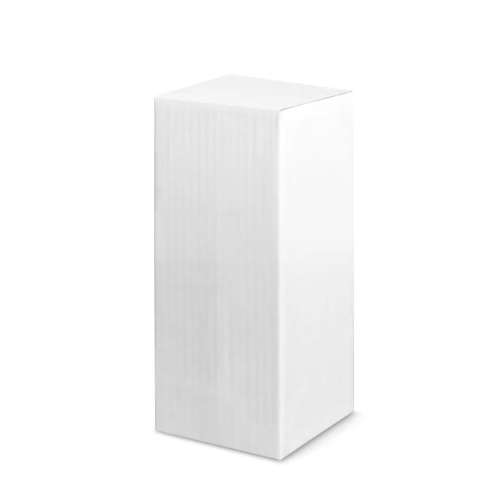 Caixa Titus 4 em papelão branco, em formato retangular vertical e vista em ângulo sobre fundo branco