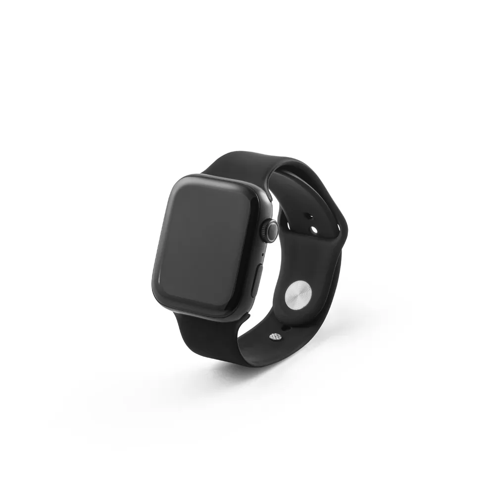Relógio inteligente preto com pulseira de silicone e tela retangular apagada, visto em perspectiva lateral